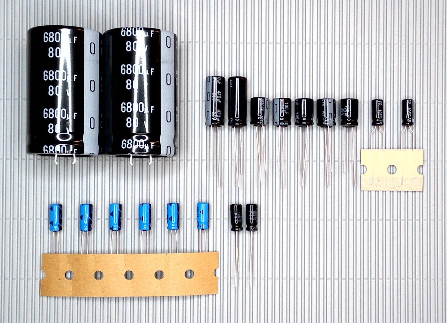 ROTEL RA 820a Elektrolyt-Kondensator-Set komplett recap repair
