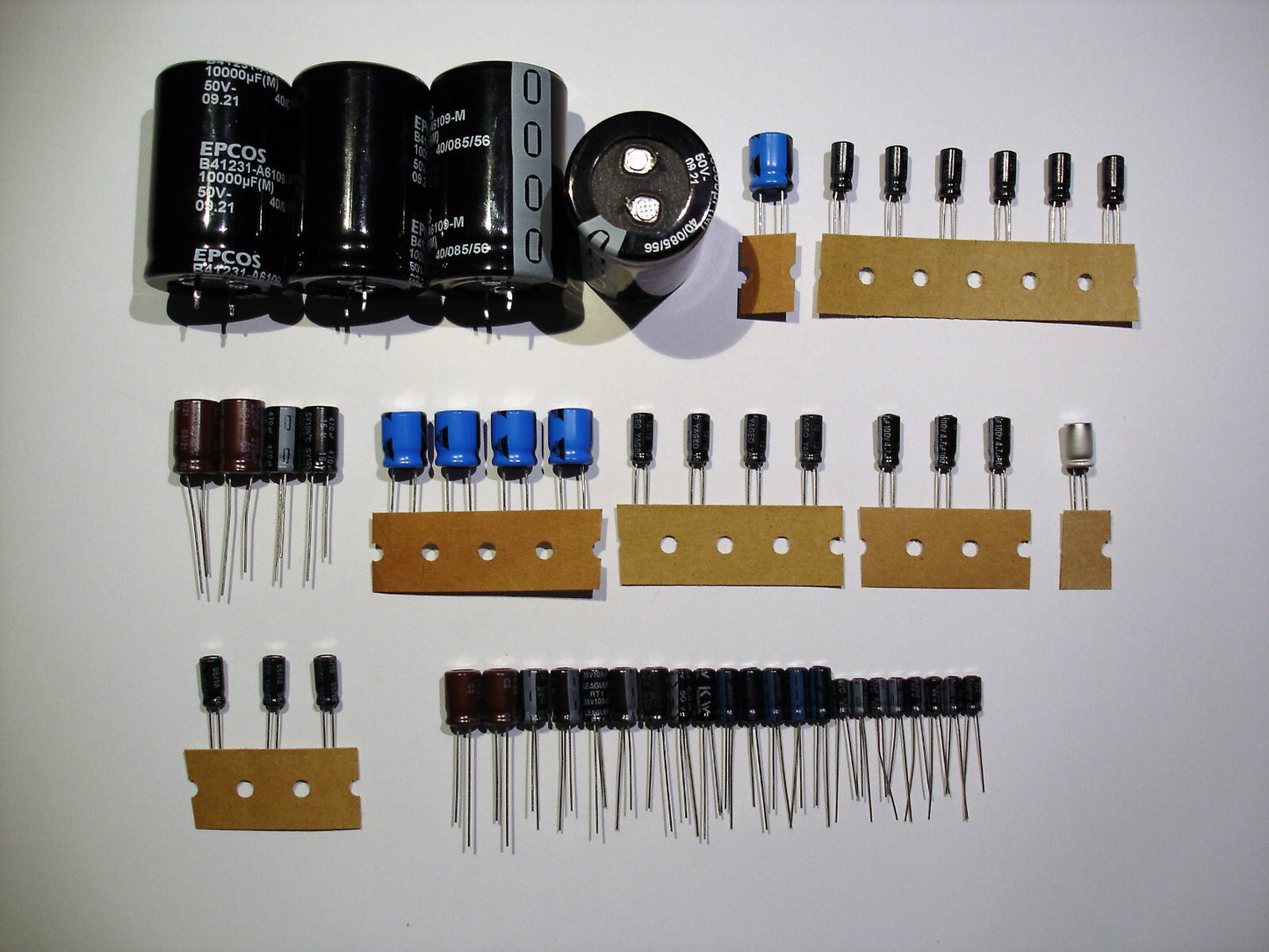 GRUNDIG A5000 Elektrolyt-Kondensator-Set komplett recap repair