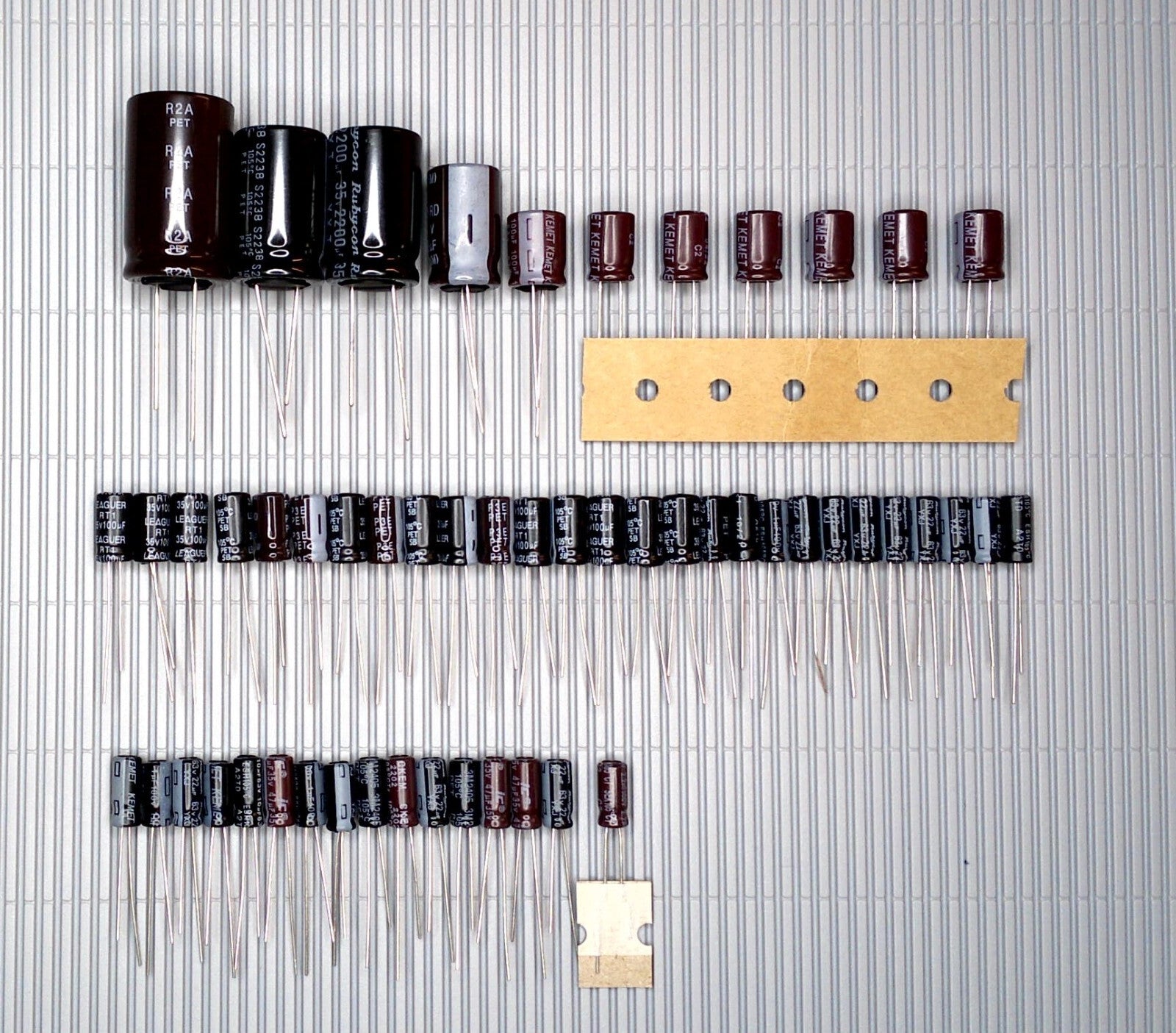 REVOX B225 Elektrolyt-Kondensator-Set komplett recap repair