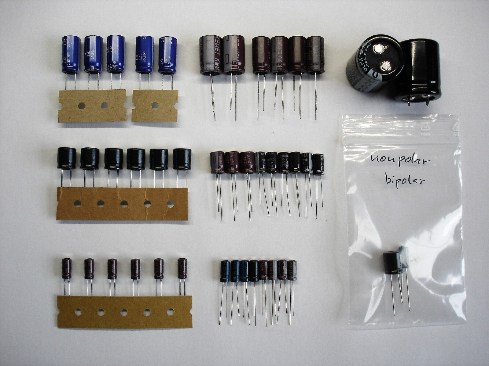 SANSUI AU217 AU217/2 Elektrolyt-Kondensator-Set komplett recap repair
