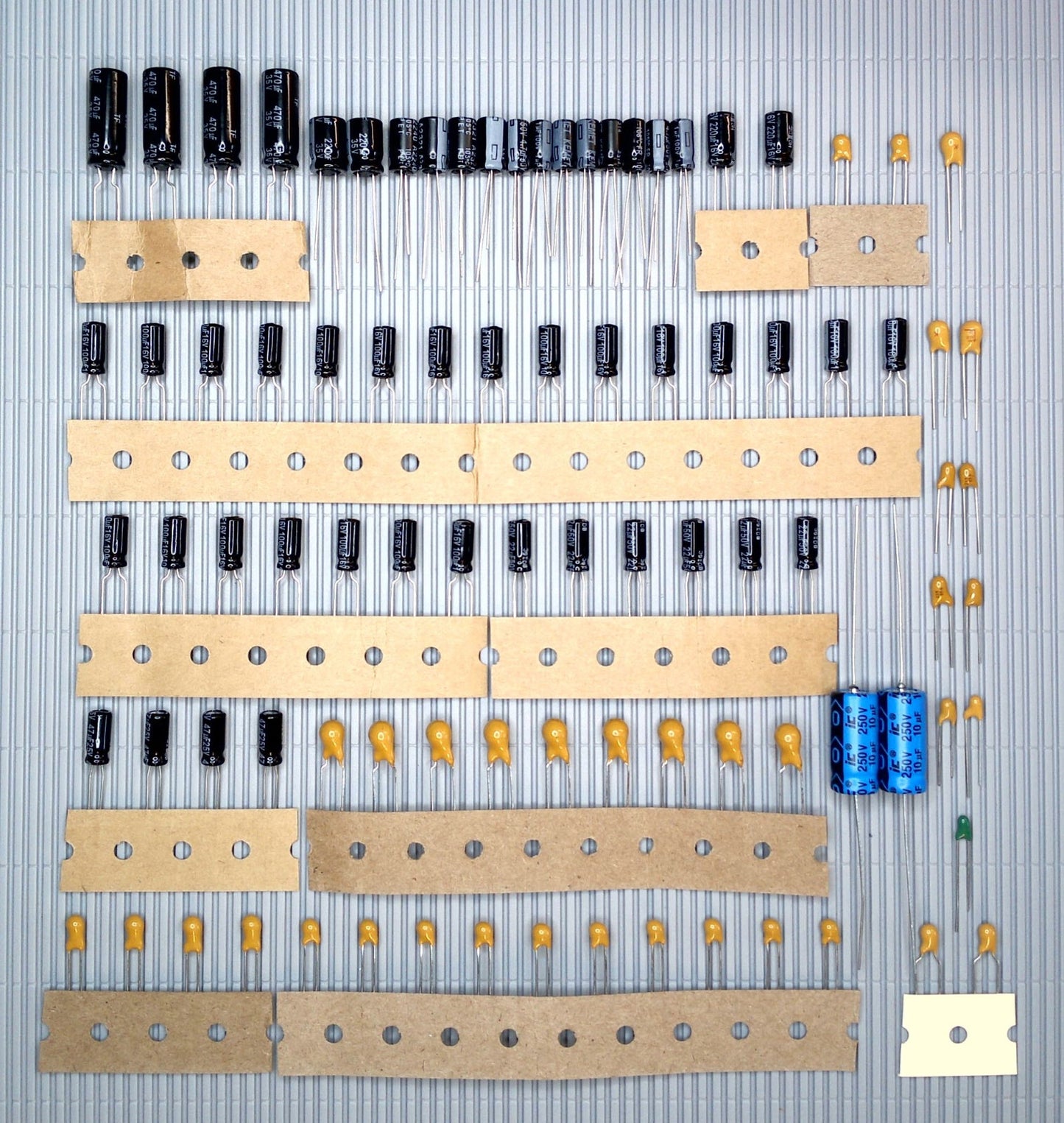 NAKAMICHI T-100 Elektrolyt-Kondensator-Set komplett Panasonic FR-A recap repair