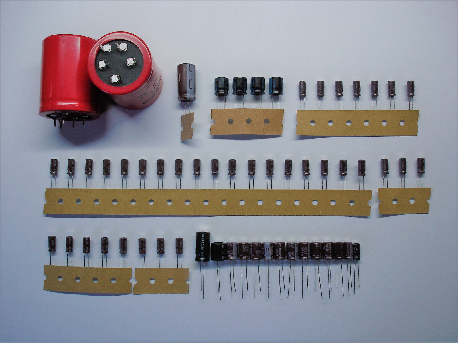 GRUNDIG V7500 Verstärker amp recap caps repair complete set Elko-Satz komplett