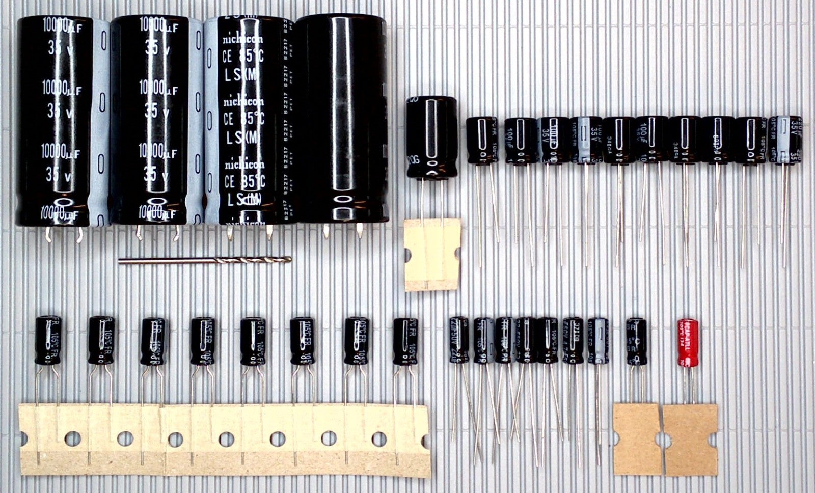 GRUNDIG MONOLITH Elektrolyt-Kondensator-Set komplett Panasonic recap repair