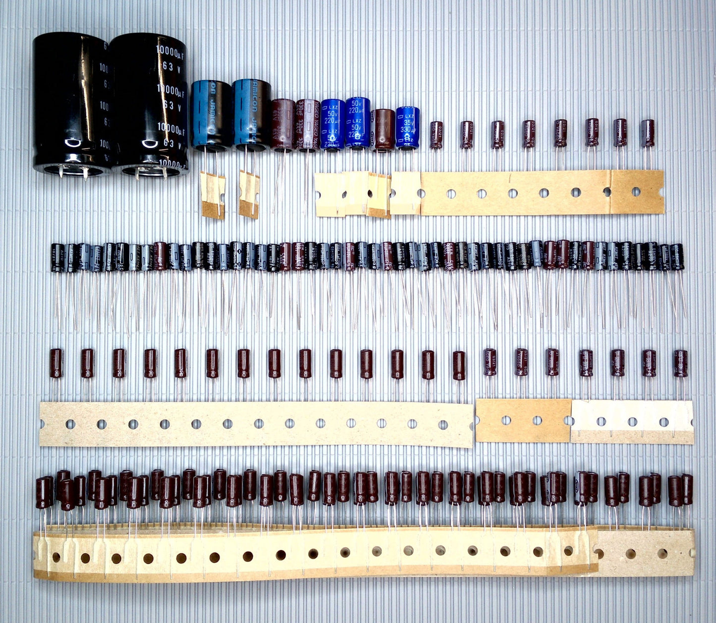AKAI AS-1070 Elektrolyt-Kondensator-Set komplett recap repair