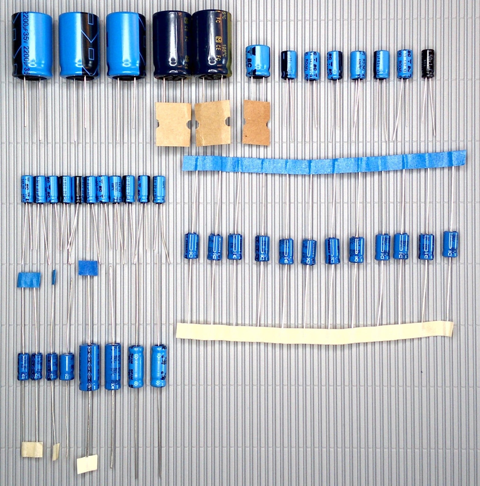 PHILIPS CD 300 Elektrolyt-Kondensator-Set komplett VISHAY recap repair