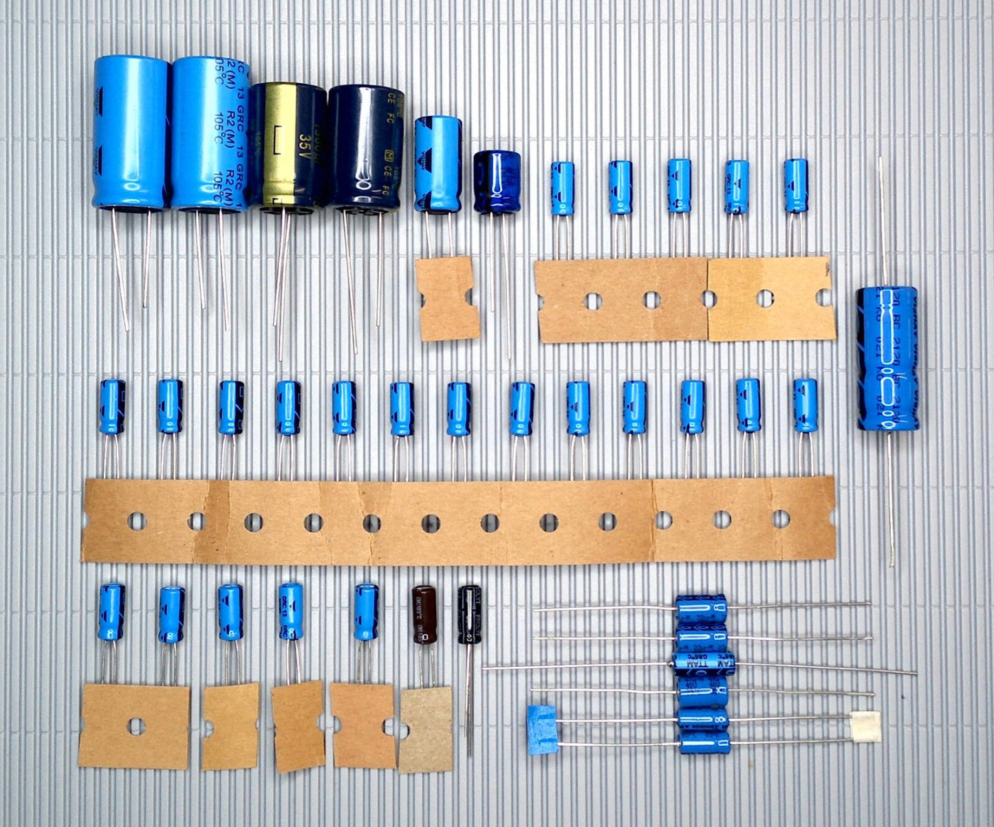 PHILIPS CD 104 Elektrolyt-Kondensator-Set komplett QUALITÄT WÄHLBAR recap repair