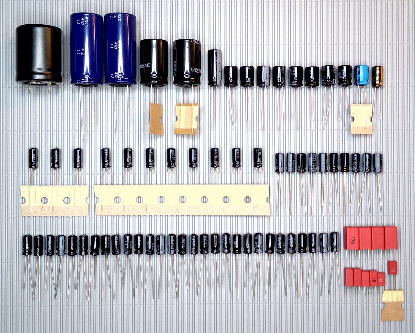 B&O Beogram CD50 Elektrolyt-Kondensator-Set komplett PANASONIC recap repair