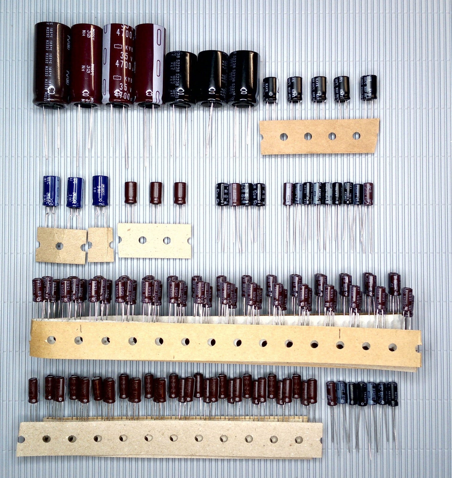 TEAC Z-6000 Elektrolyt-Kondensator-Set komplett recap repair