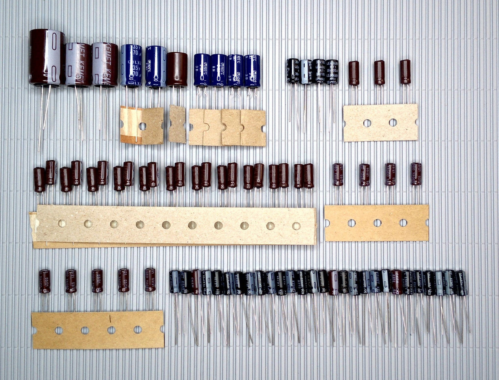 DUAL C 450m Elektrolyt-Kondensator-Set komplett recap repair
