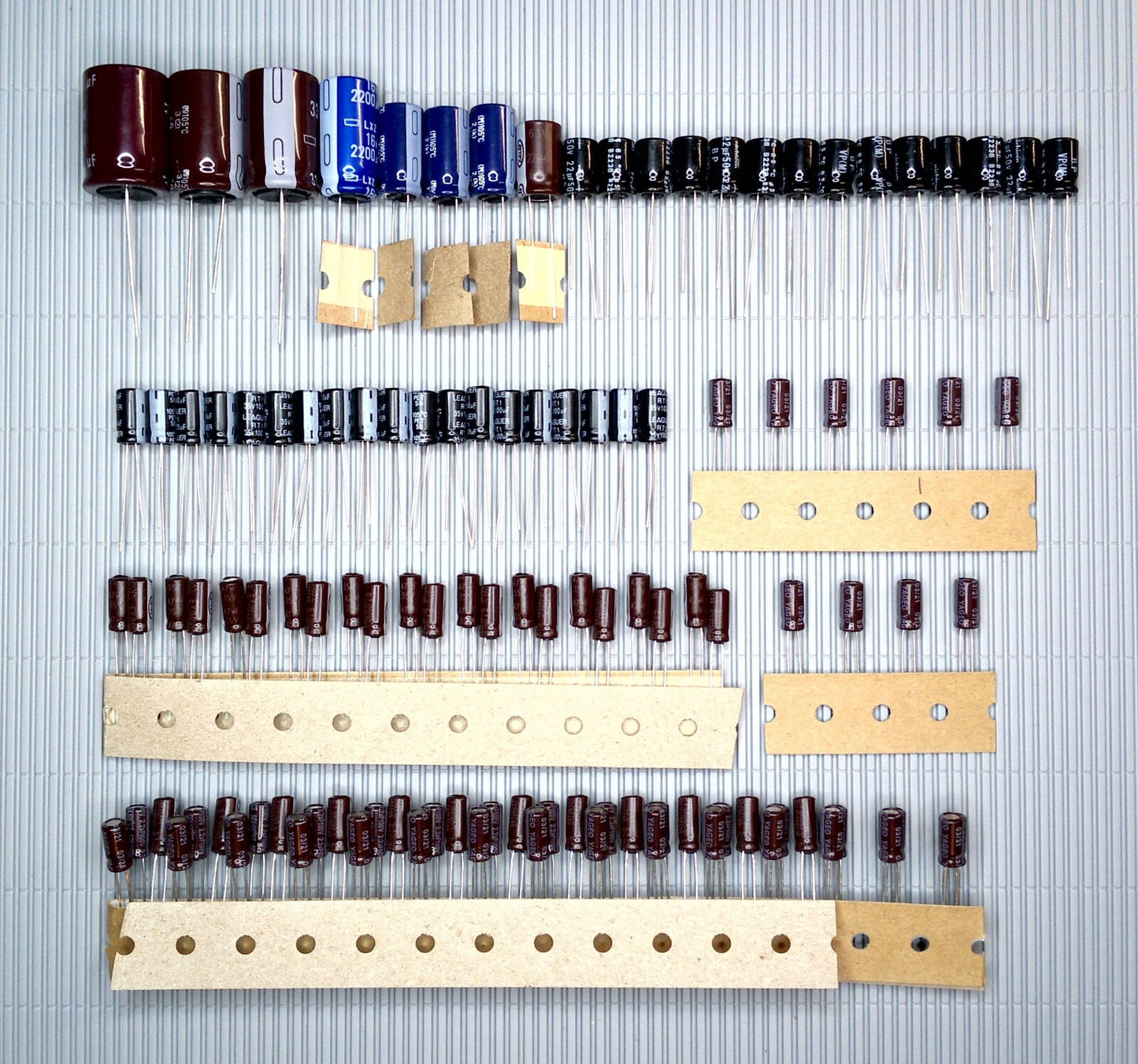 TASCAM DA-30 Mk2 Elektrolyt-Kondensator-Set komplett recap repair