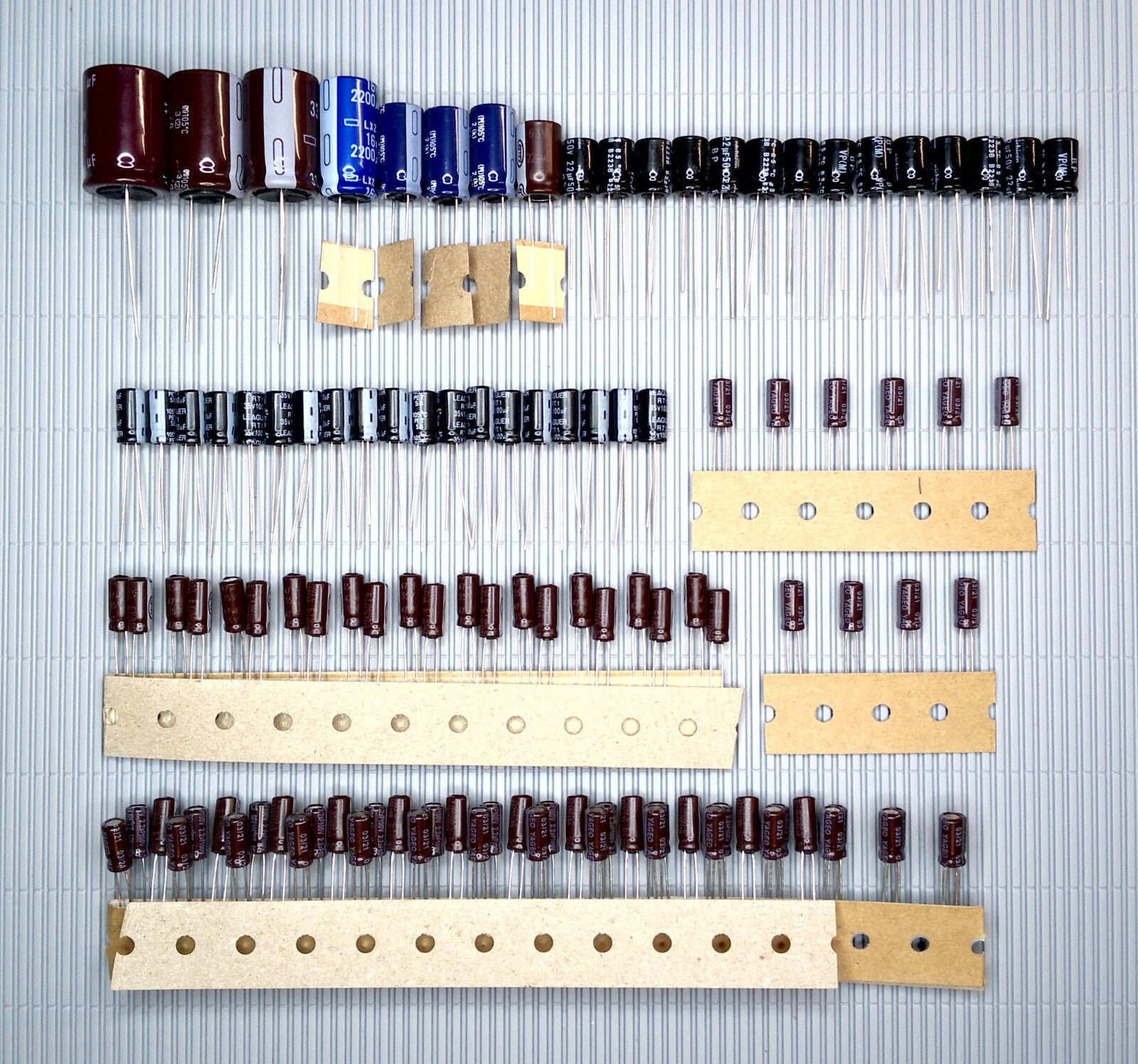 TASCAM DA-30 Mk2 Elektrolyt-Kondensator-Set komplett recap repair